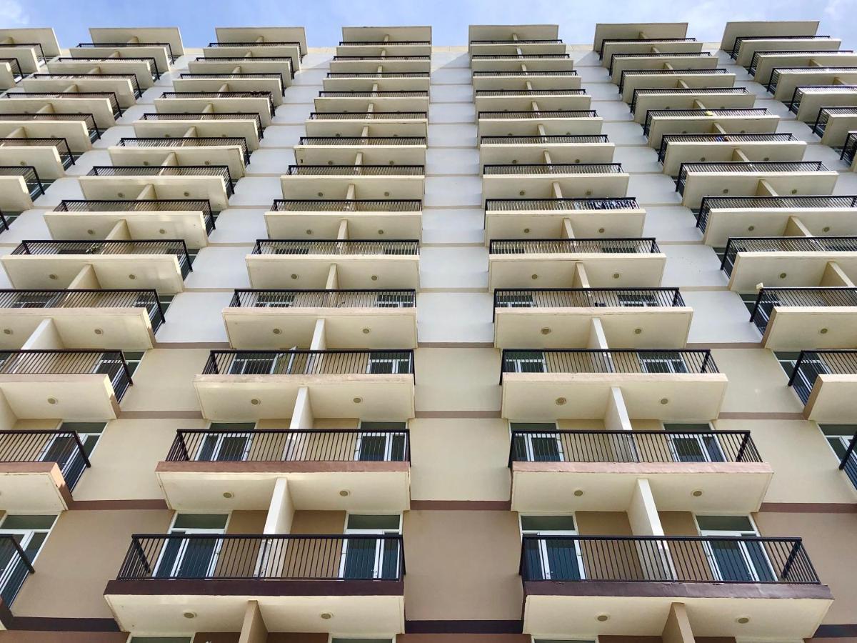 Condo W/ Balcony Near Mactan International Airport Lapu-Lapu City Buitenkant foto