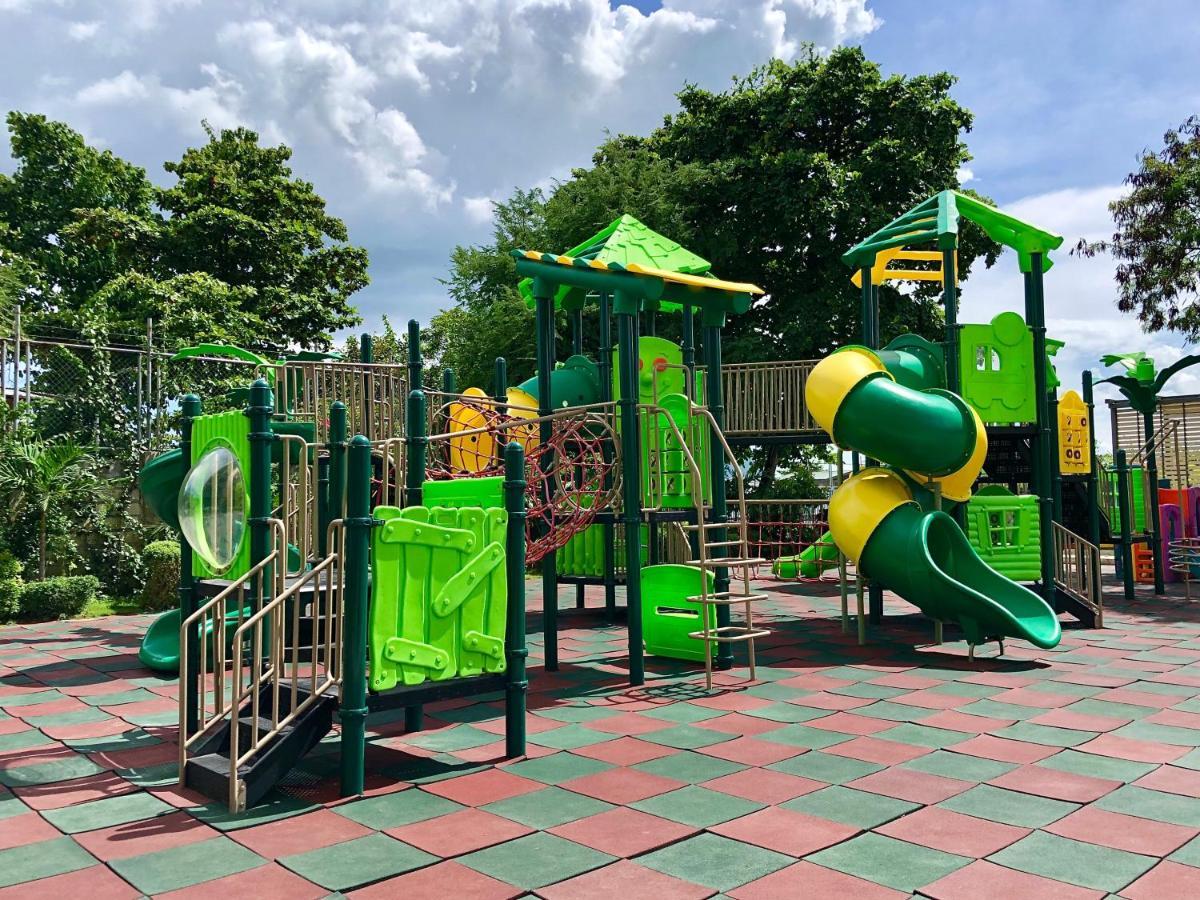 Condo W/ Balcony Near Mactan International Airport Lapu-Lapu City Buitenkant foto